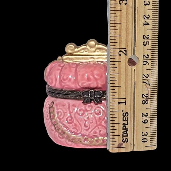 Beautiful Pink With Gold Accent Princess Trinket Box Pill Box With Crown 2.25" - Picture 7 of 7